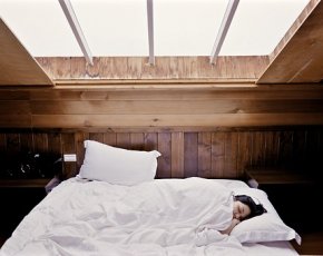 Сон при искусственном освещении связан с увеличением веса у женщин