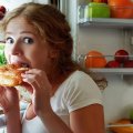 Опасная пищевая зависимость: как избавиться от психологической проблемы