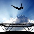 Приятно и полезно: польза прыжков на батуте для похудения и общего самочувствия
