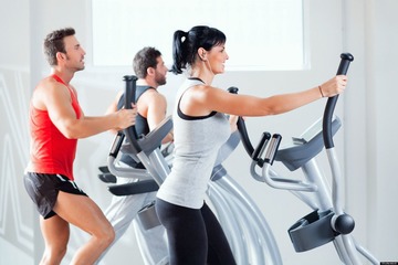 Какие упражнения подходят для похудения живота и боков в спортзале для мужчин
