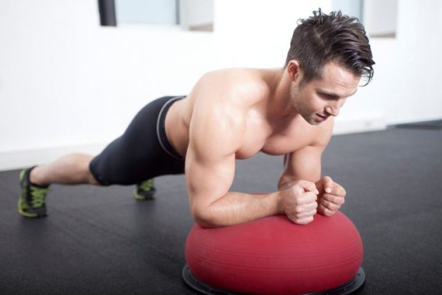 Планка для мужчин: особенности упражнения для мужского тренинга