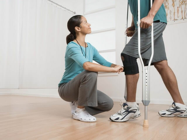 Восстанавливающие лечебные упражнения при повреждении или разрыве мениска коленного сустава