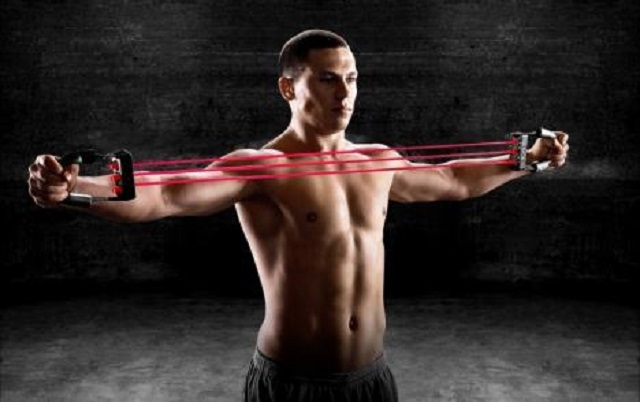 Упражнения с пружинным эспандером для мужчин: качаем грудные мышцы и плечевой пояс - ФитнессЭра: тренировки, упражнения и советы по питанию