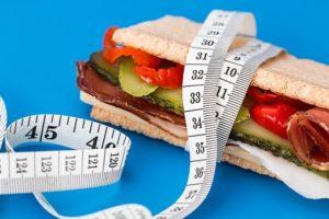 Сокращение калорий поможет избежать диабета и ССЗ даже людям с нормальным весом