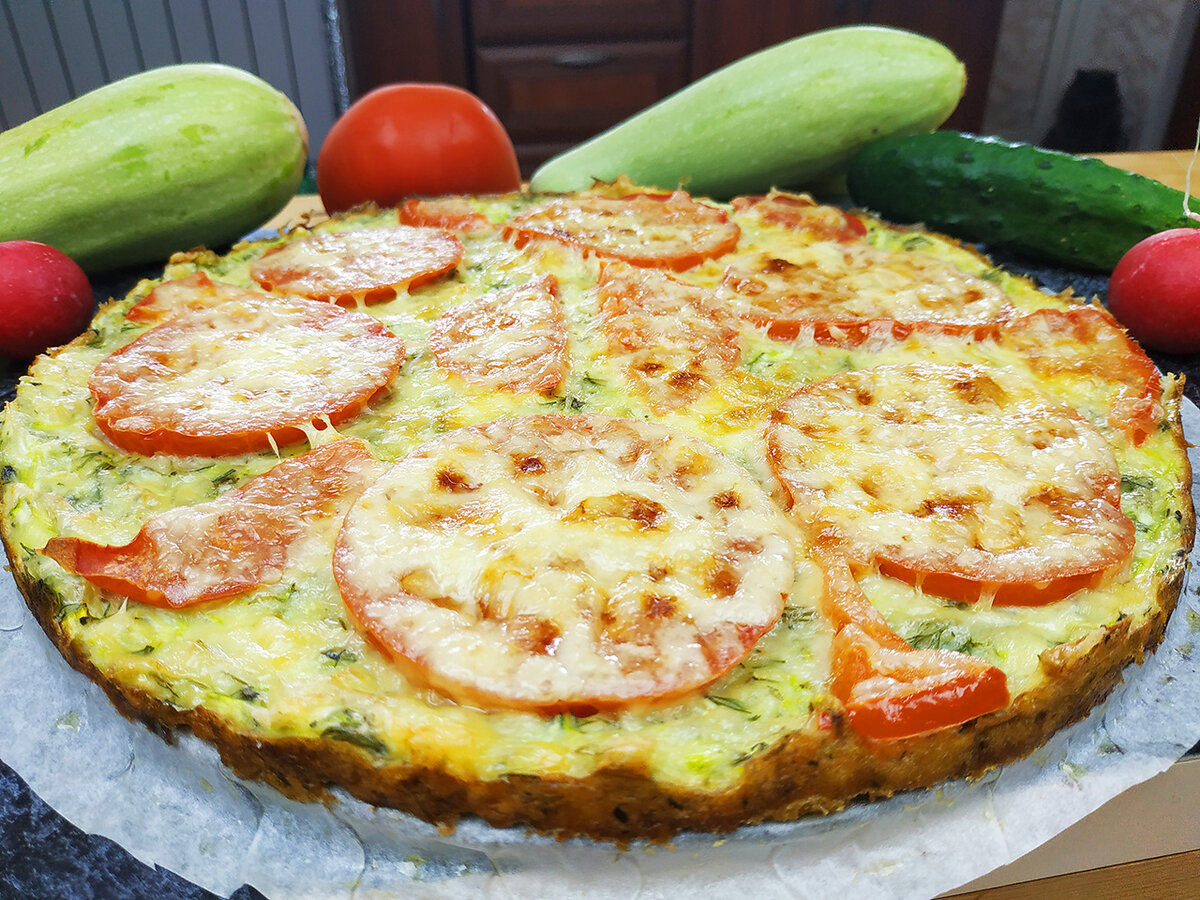 пицца из кабачков на сковороде с колбасой и сыром и помидорами рецепты с фото пошаговый (120) фото